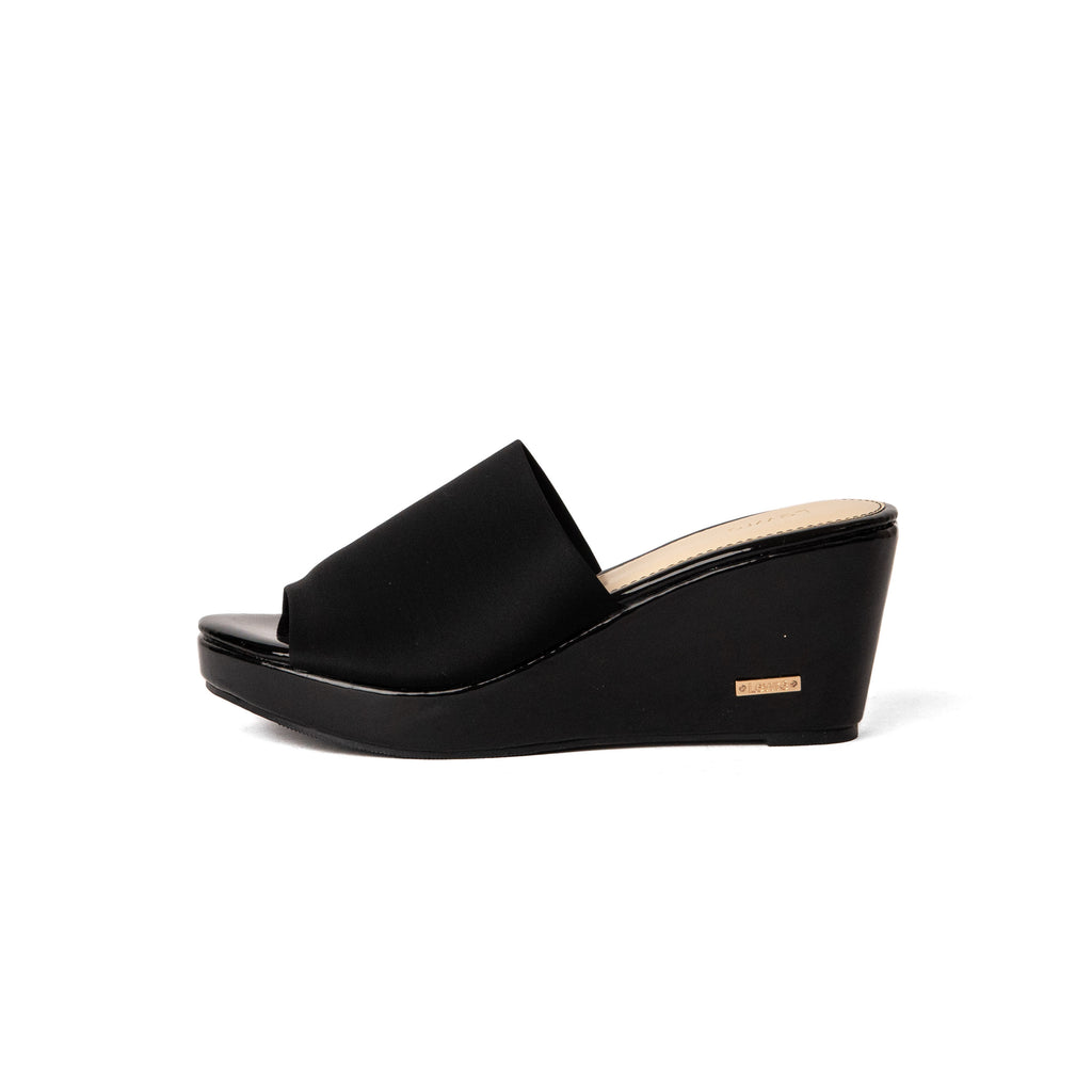 Lewré Leila black wedge sandals with wide elastic fabric straps and open toes