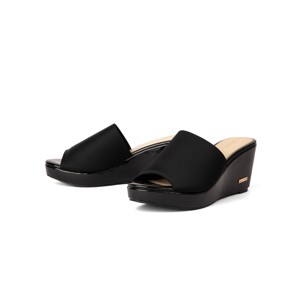 Lewré Leila black wedge sandals with wide elastic fabric straps and open toes