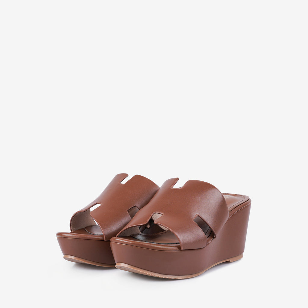 Lewré Nova brown wedge sandals with wide straps and slip-on style