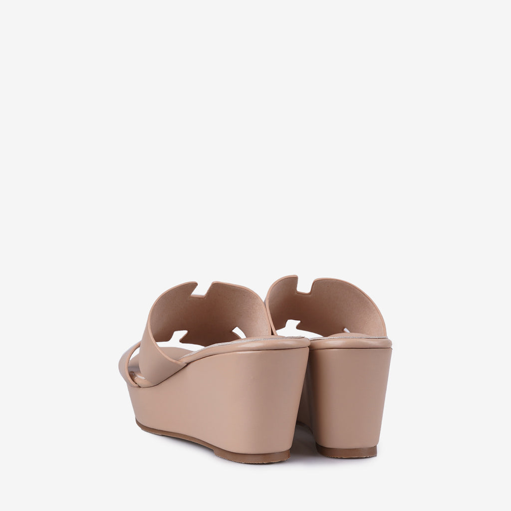 Lewré Nova brown wedge sandals with wide straps and slip-on style